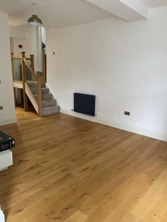 City Centre 1 Bed Sleeps 4 H5 Kingston upon Hull Exterior photo