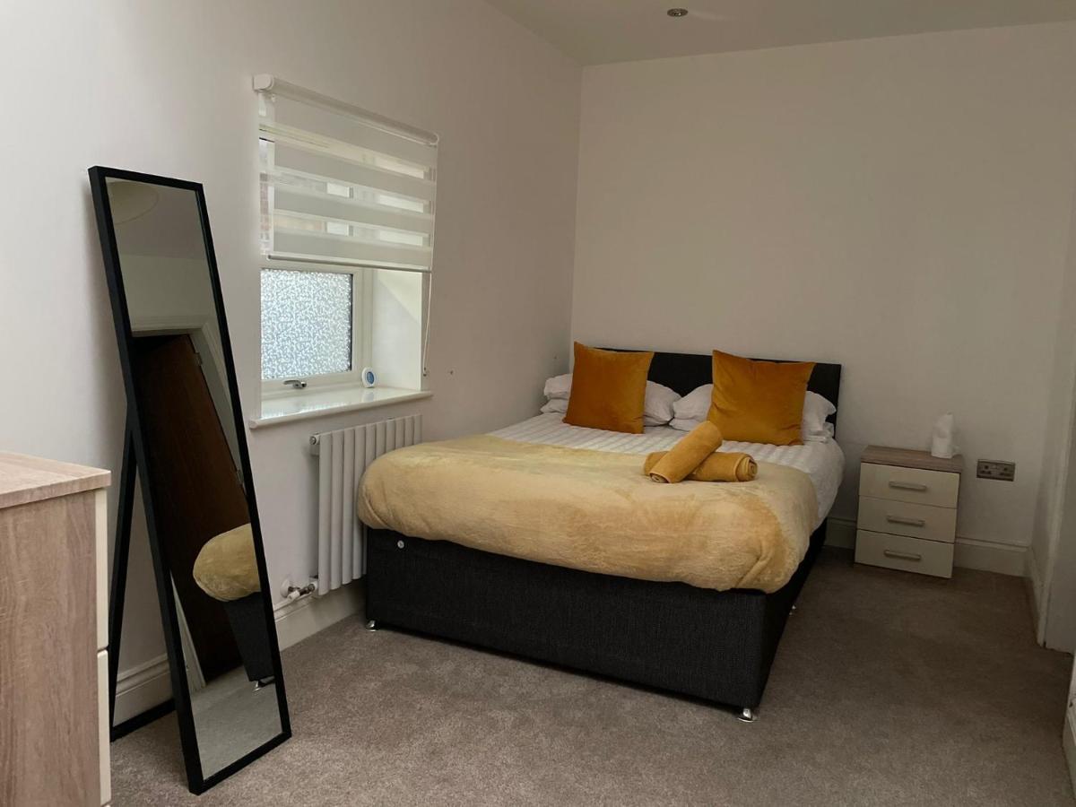 City Centre 1 Bed Sleeps 4 H5 Kingston upon Hull Exterior photo
